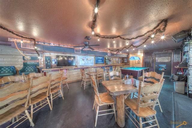 Barlee's Food & Drink: 253 Swanzey St, Keystone, SD 57751